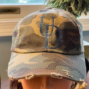 University of Delaware distressed camo baseball hat